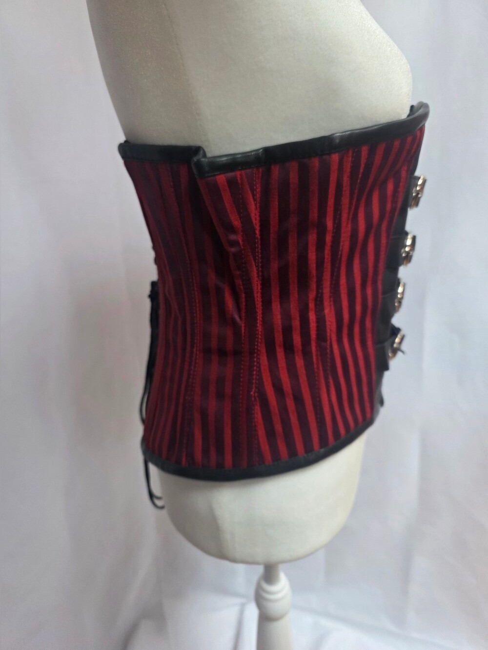 Steel Boned Underbust Corset Red Black Striped Gothic Victorian Size 28 - Picture 3 of 8